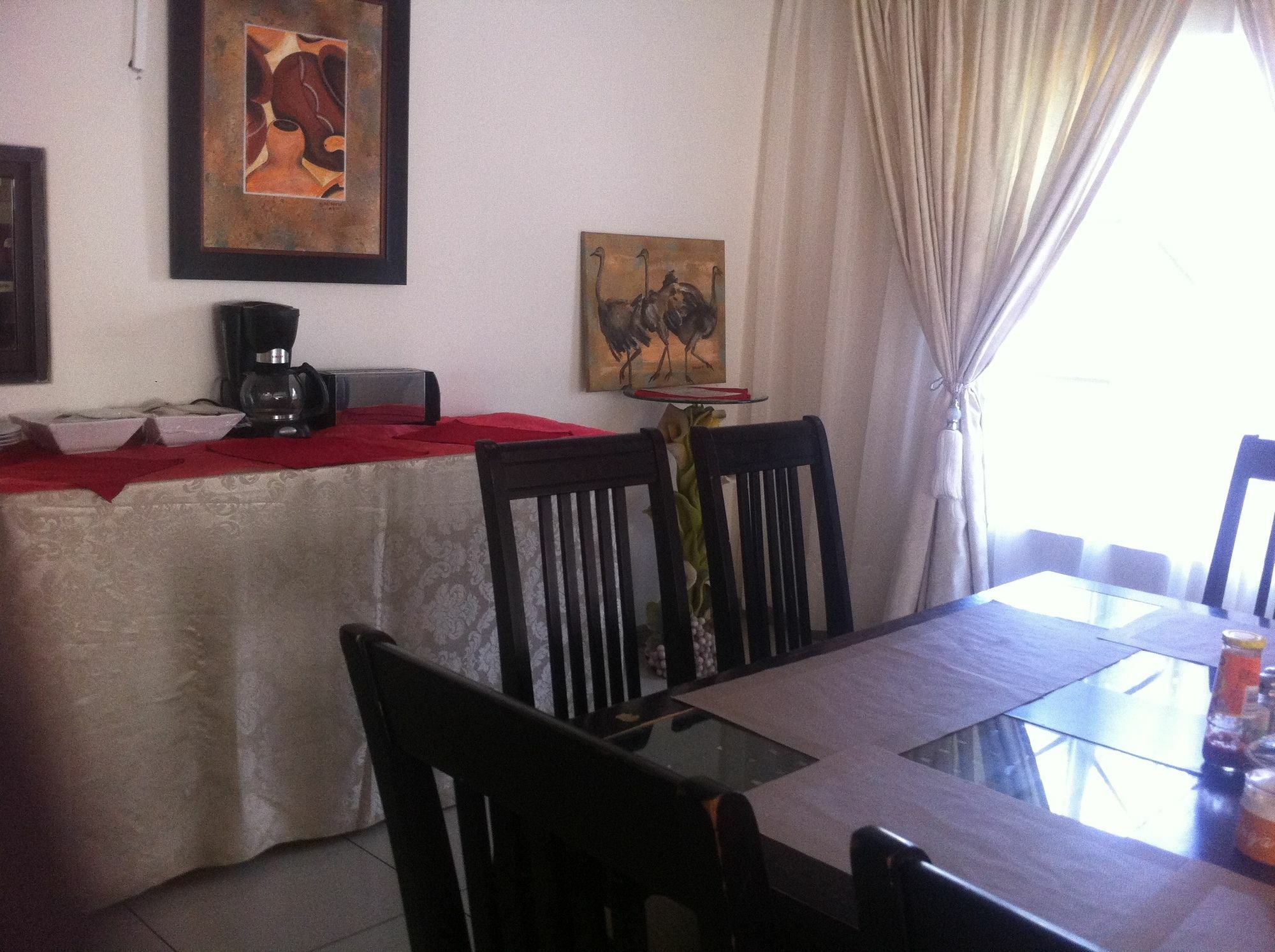 Upper Room Guest House Francistown Eksteriør billede